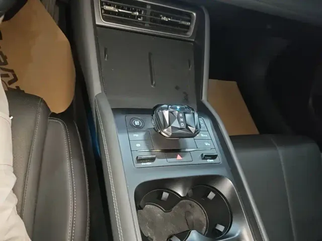 BYD Qin L — Фото автомобиля 13