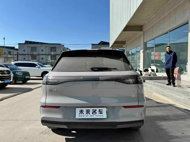 Geely Galaxy E5 — Фото автомобиля 14