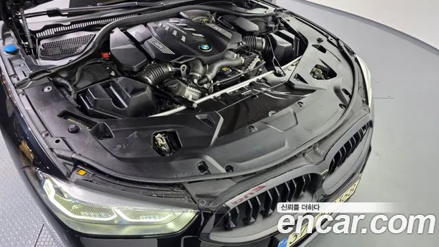 BMW 8 Series G15 — Фото автомобиля 9