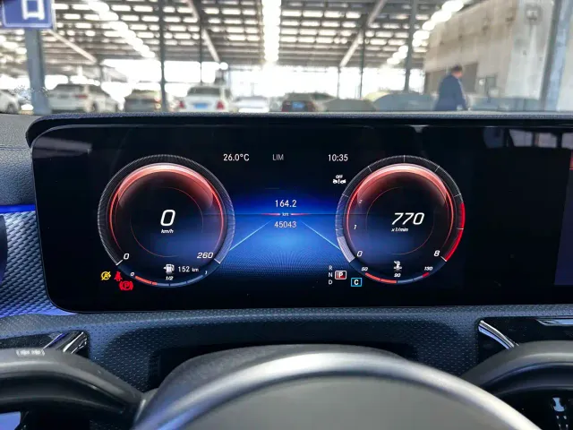 Mercedes-Benz A-Class — Фото автомобиля 12