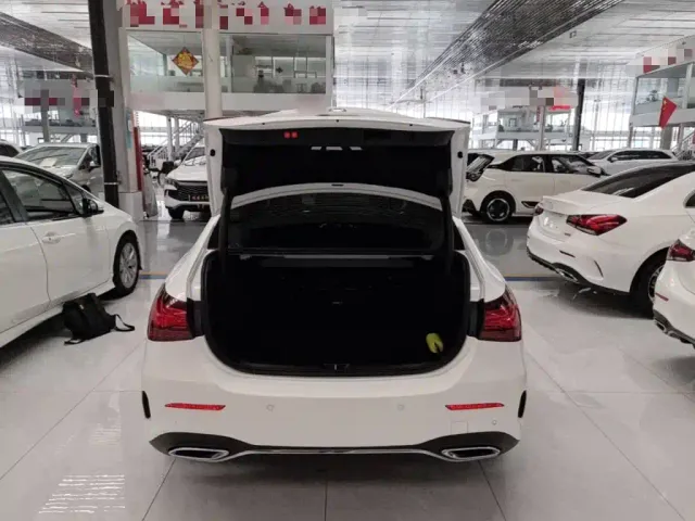 Mercedes-Benz A-Class — Фото автомобиля 18