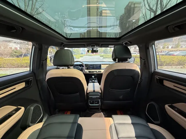 Geely ICON — Фото автомобиля 16