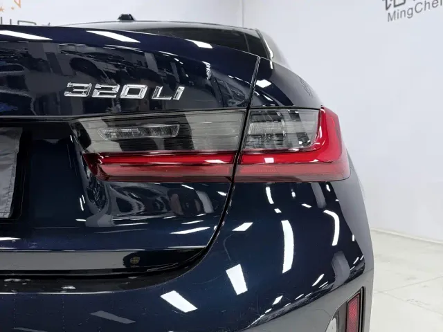 BMW 3 Series — Фото автомобиля 9
