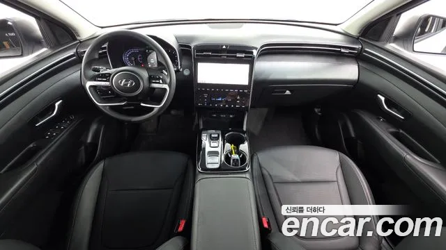 Hyundai Tucson Tucson (NX4) Дизель 2.0 2WD — Фото автомобиля 7