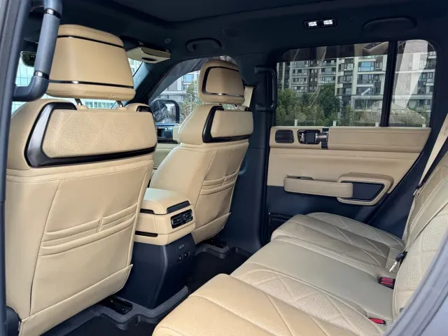 BYD FangChengBao Leopard 5 — Фото автомобиля 7