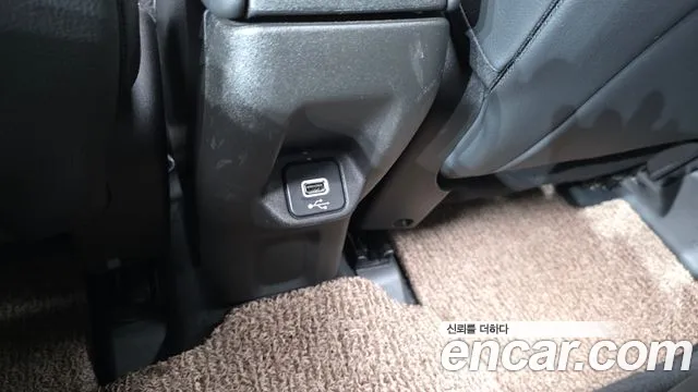 Jeep Renegade — Фото автомобиля 29