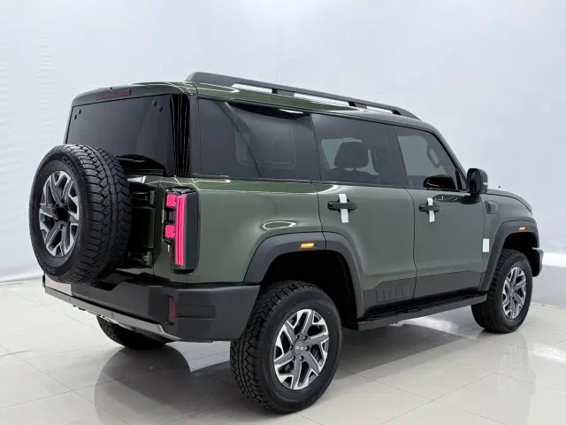 BAIC BJ40 — Фото автомобиля 12