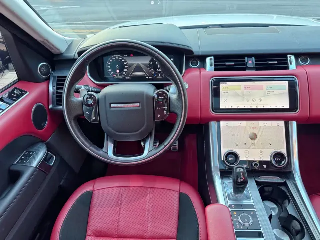 Land Rover Range Rover Sport — Фото автомобиля 9
