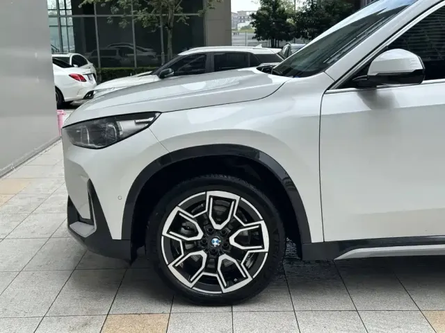 BMW X1 — Фото автомобиля 5