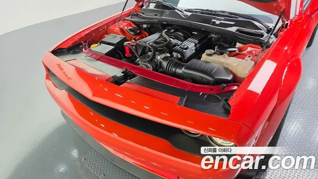 Dodge Challenger — Фото автомобиля 6