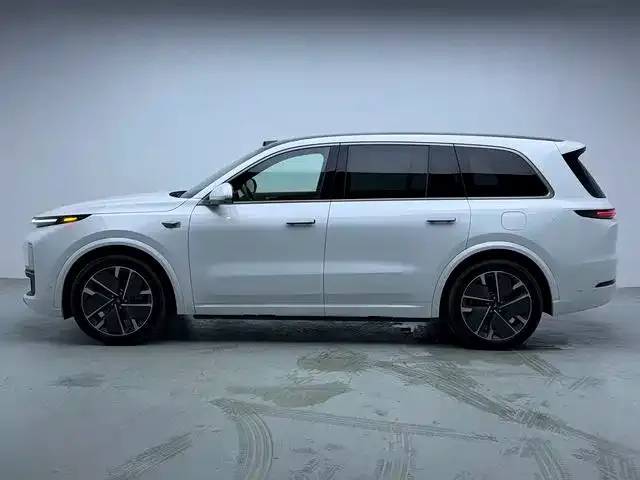 Li Auto L9 — Фото автомобиля 9