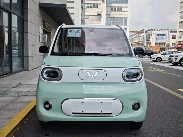 Wuling Hongguang Mini EV — Фото автомобиля 2