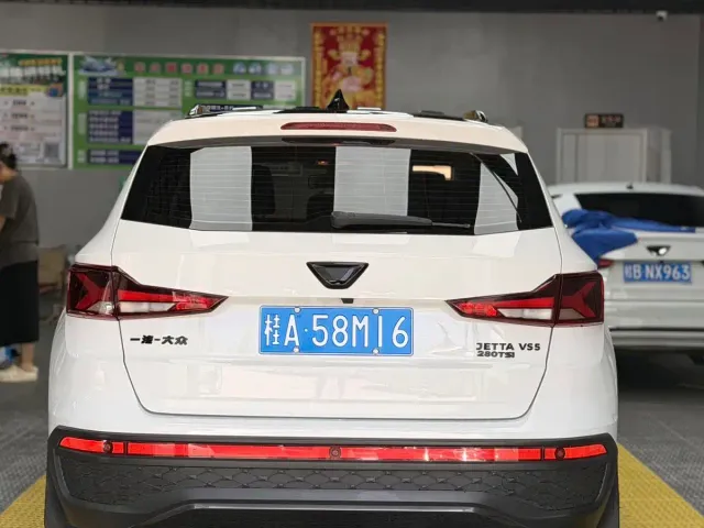 Jetta VS5 — Фото автомобиля 5