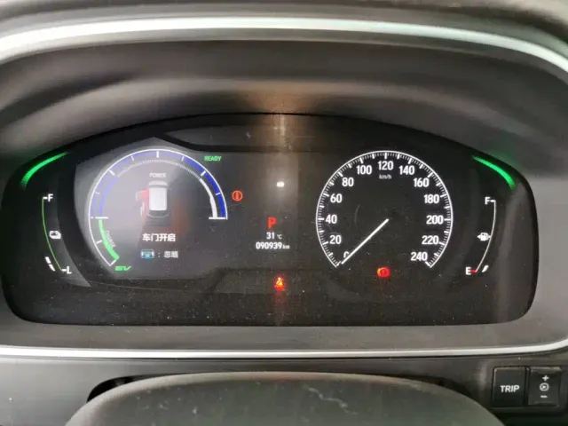 Honda Odyssey 2022 2.0L e:HEV Sharp Supreme Edition — Фото автомобиля 11