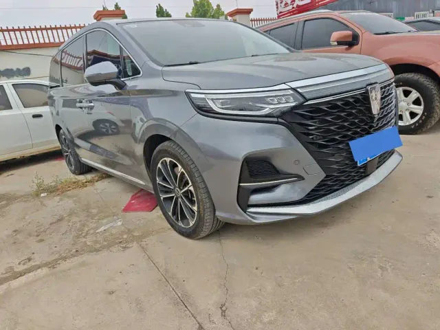 Roewe iMAX8 — Фото автомобиля 3