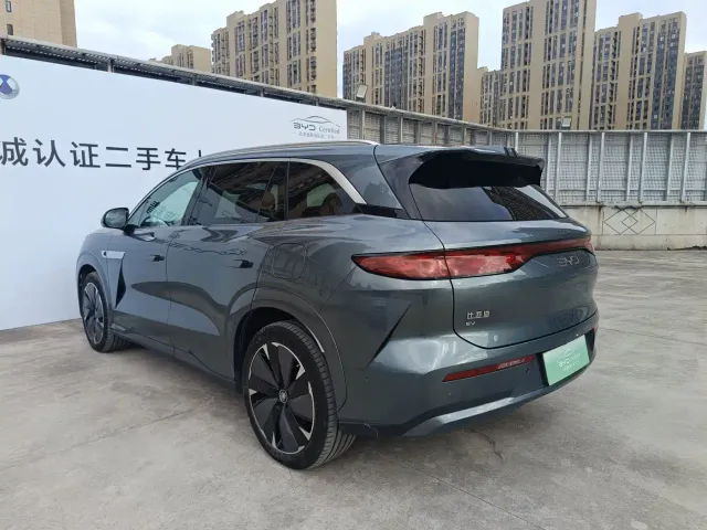 BYD Tang L — Фото автомобиля 18
