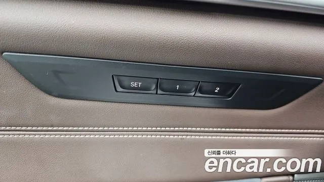 BMW 5-Series — Фото автомобиля 25
