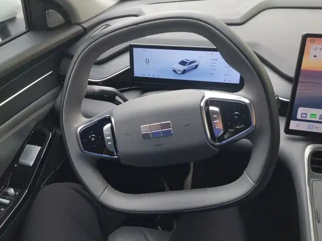 Geely Galaxy L6 — Фото автомобиля 15