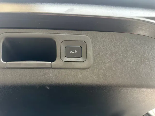 GAC Trumpchi GS8 — Фото автомобиля 13