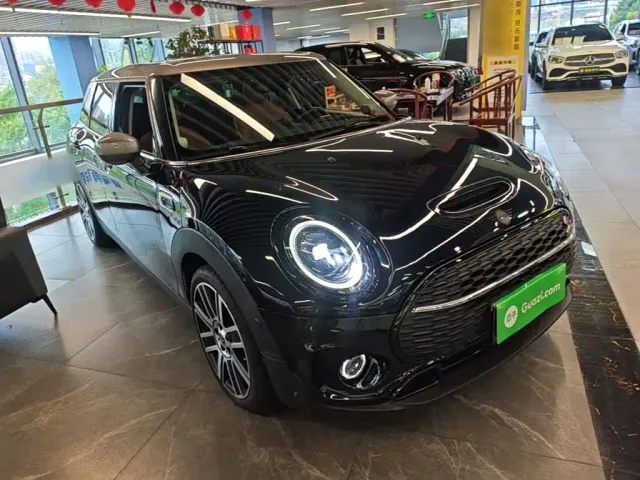 MINI Clubman — Фото автомобиля 3