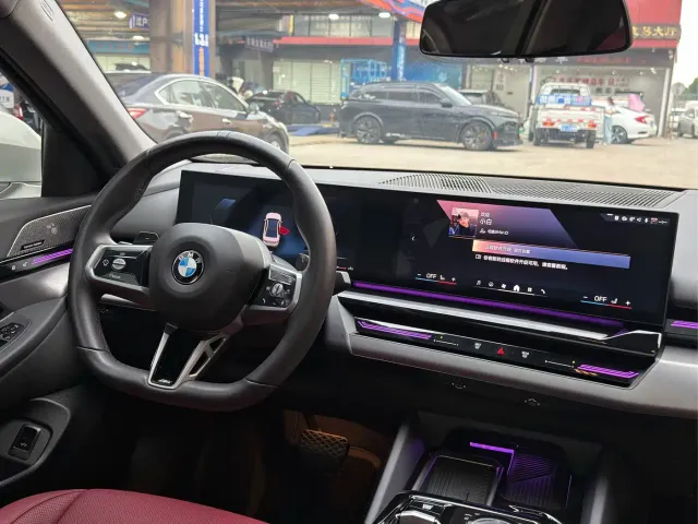 BMW 5 Series — Фото автомобиля 4