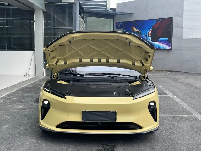 Nio ET5 — Фото автомобиля 15