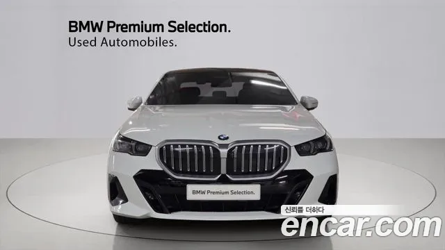 BMW 5 Series G60 — Фото автомобиля 4