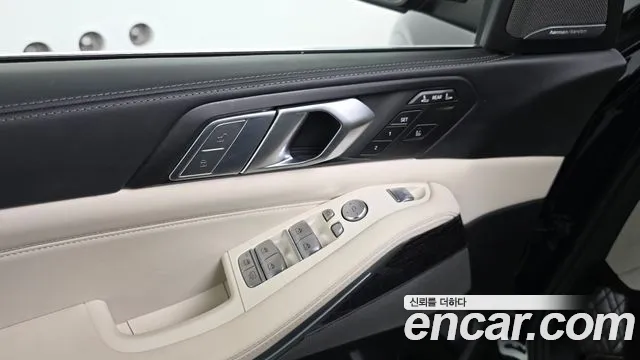 BMW X7 — Фото автомобиля 29