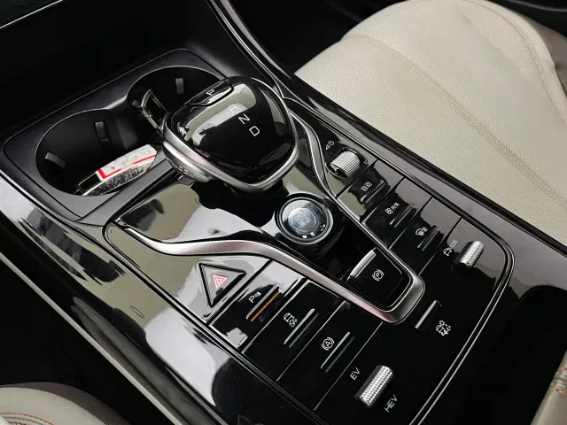 BYD Qin PLUS — Фото автомобиля 8