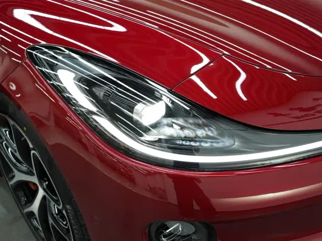 IM Motors L6 — Фото автомобиля 11