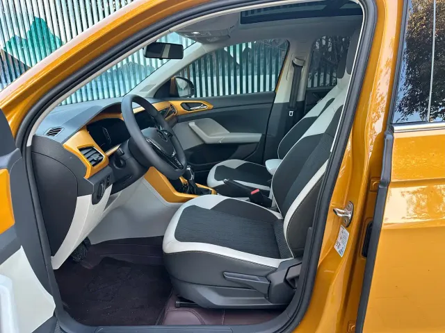 Volkswagen T-Cross — Фото автомобиля 4