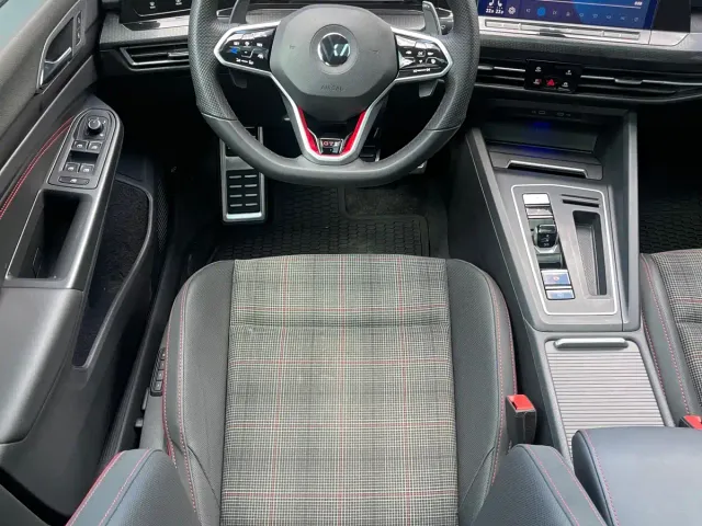 Volkswagen Golf GTI — Фото автомобиля 9