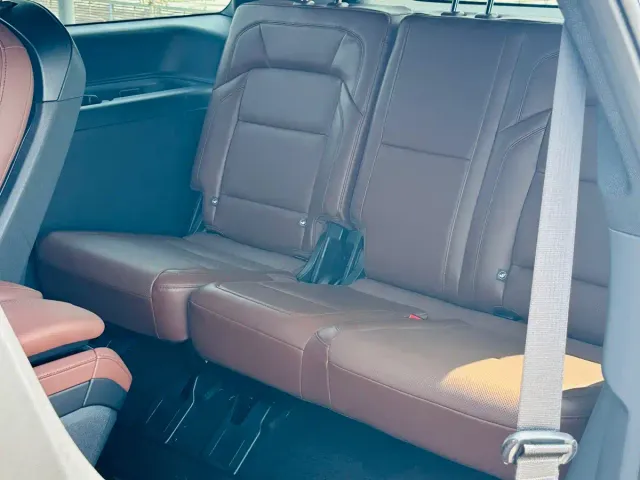 Lincoln Navigator — Фото автомобиля 29