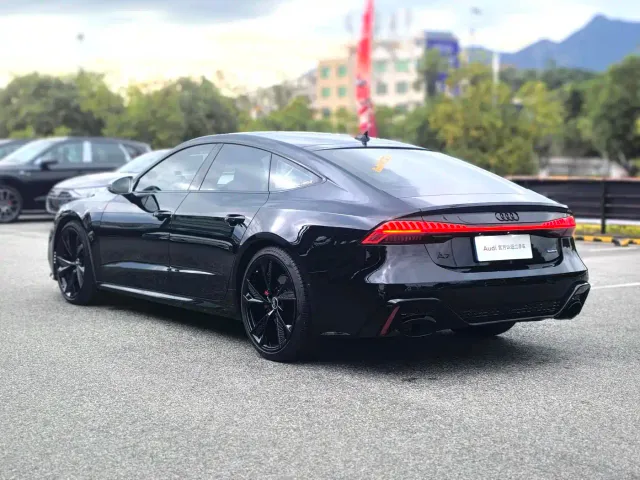 Audi A7 — Фото автомобиля 4
