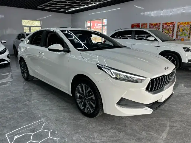 Kia K3 — Фото автомобиля 3