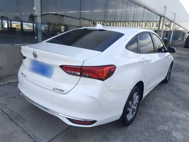 Buick Verano — Фото автомобиля 6