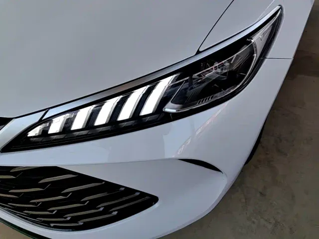 BYD Qin PLUS — Фото автомобиля 23