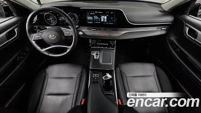 Hyundai Grandeur New — Фото автомобиля 10