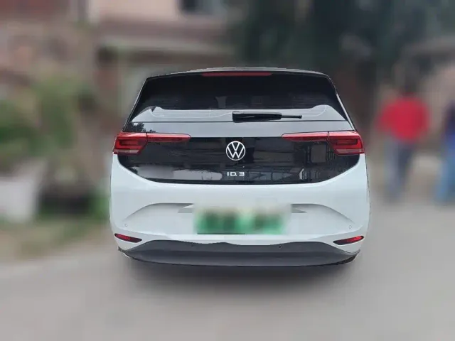 Volkswagen ID.3 — Фото автомобиля 3