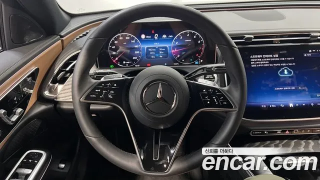 Mercedes-Benz E-Class W214 — Фото автомобиля 11