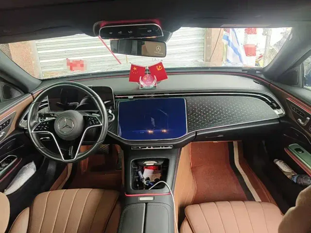 Mercedes-Benz E-Class — Фото автомобиля 10