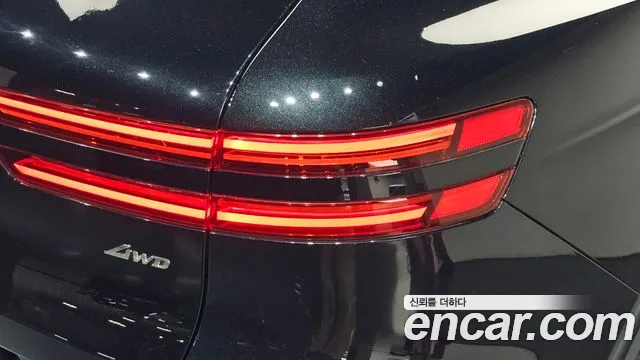 Genesis GV70 — Фото автомобиля 22