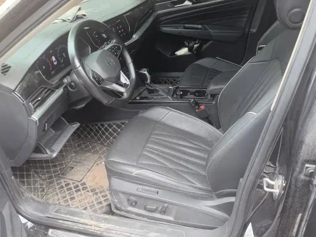 Volkswagen Passat — Фото автомобиля 9