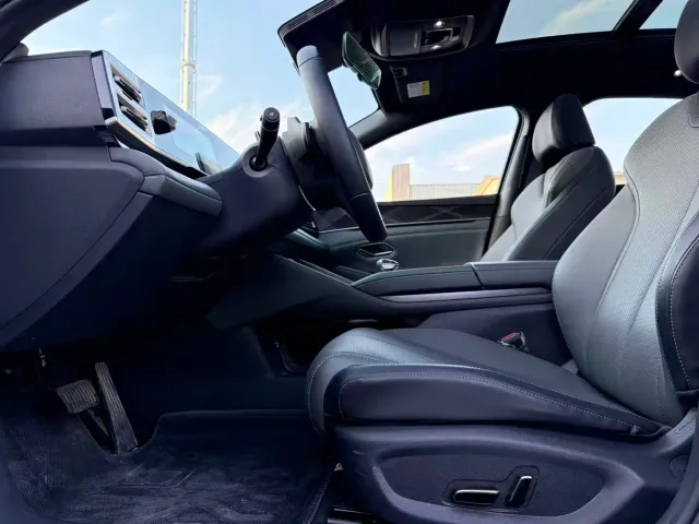 BYD Qin L — Фото автомобиля 14