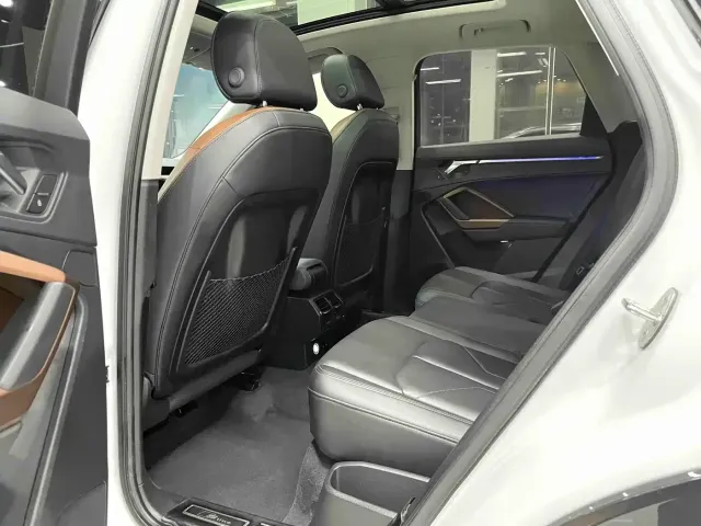 Audi Q3 — Фото автомобиля 10