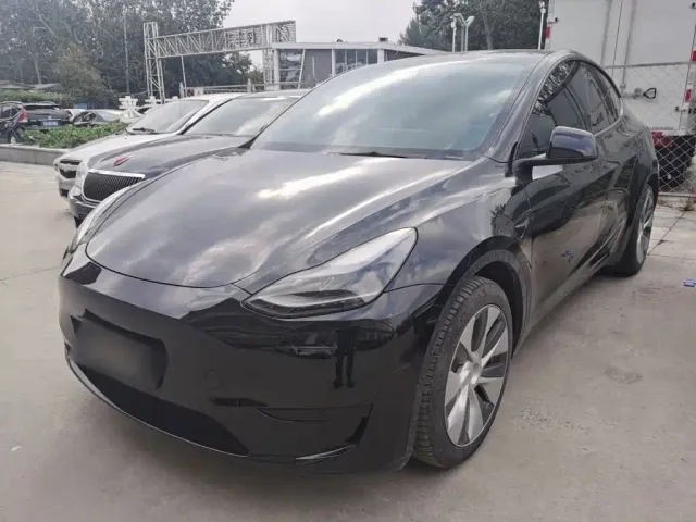 Фотография автомобиля — Tesla Model Y