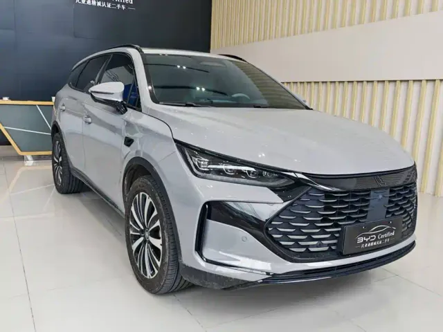 BYD Tang — Фото автомобиля 3