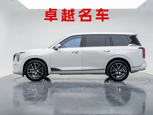 GAC Trumpchi GS8 — Фото автомобиля 7