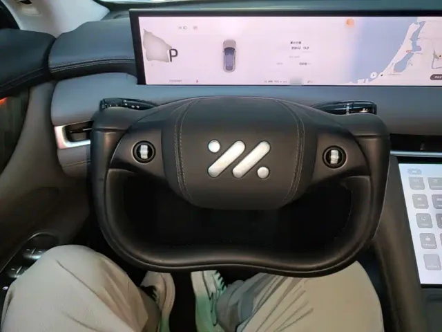 IM Motors LS6 — Фото автомобиля 10