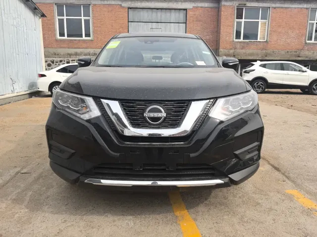 Nissan X-Trail — Фото автомобиля 2